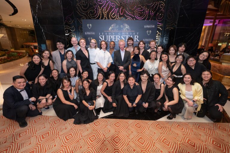 Carlos Candal with the cast of Jesus Christ Superstar